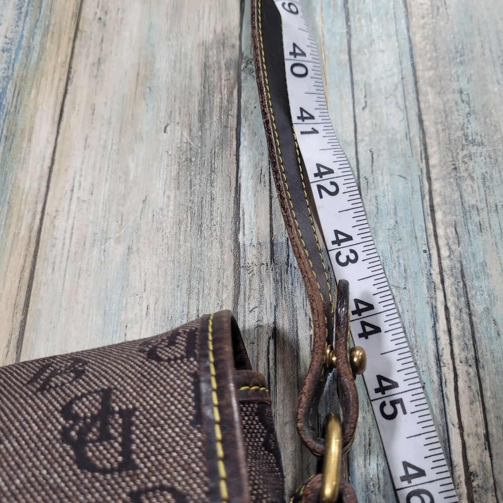 Dooney & Bourke  Flap Crossbody Purse. - Picture 4 of 16